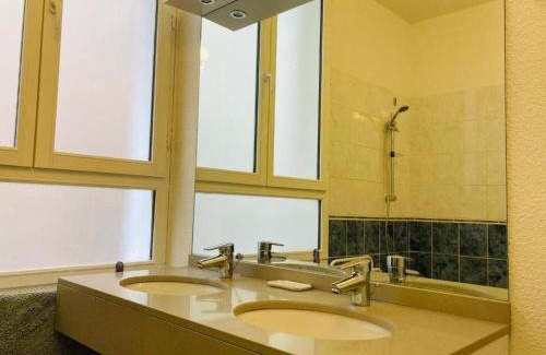 Cauterets Apartment | Appartement cosy de 3 ch dans le centre historique de Cauterets - FR-1-812-147