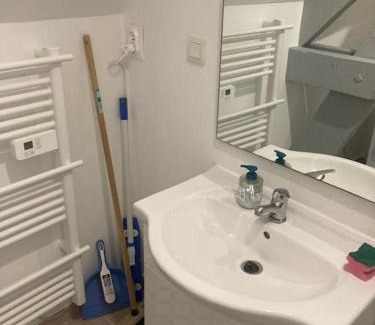 Pleine-Fougeres Apartment | Appartement cosy Pleine Fougères