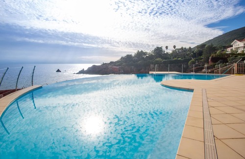 Le Trayas Apartment | Appartement cosy les pieds dans l'eau