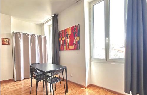 La Belle de Mai Apartment | Appartement cosy non loin de la gare St Charles