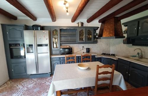 Magland Apartment | Appartement cozy 100m2 dans chalet savoyard