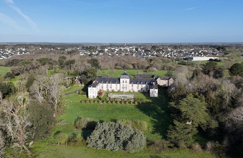 Baden House | Appartement Dans Château, Piscine, Balades. 4,5km de L'ile aux Moines