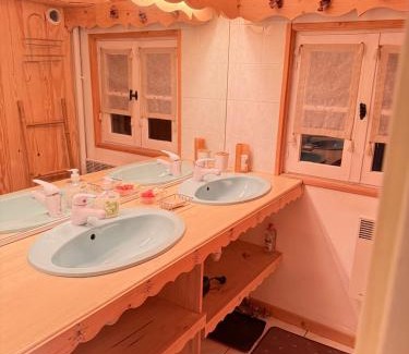 Barcelonnette Apartment | Appartement dans Chalet avec Jardin