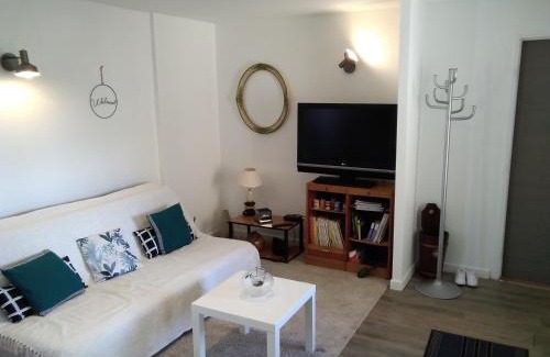 La Madeleine-Bellevue Apartment | appartement dans maison de caractère en pierre