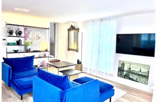 Tours Apartment | Appartement de 70m2 Avec Balnéo, Clim, Terrasse, et Parking Sous Terrain