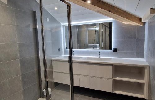 Montalbert Apartment | Appartement de Luxe 170m², 5 chambres, Ski aux Portes, Parking, Wifi - FR-1-755-31