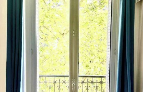 Quartier du Gros-Caillou Apartment | Appartement de Luxe à Côté de la Tour Eiffel