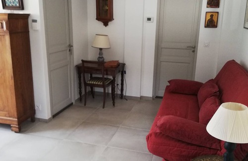 Yerres Apartment | Appartement de Plain Pied Dans la Verdure