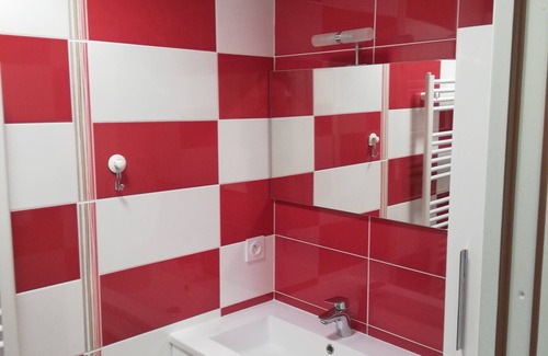 Yerres Apartment | Appartement de Plain Pied Dans la Verdure