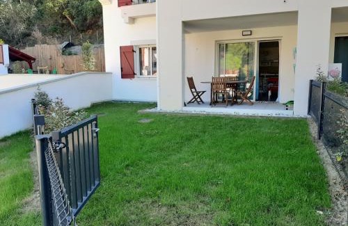 Soorts-Hossegor Apartment | Appartement de standing avec jardin privatif, proche du lac et du centre, parking inclus - FR-1-239-583