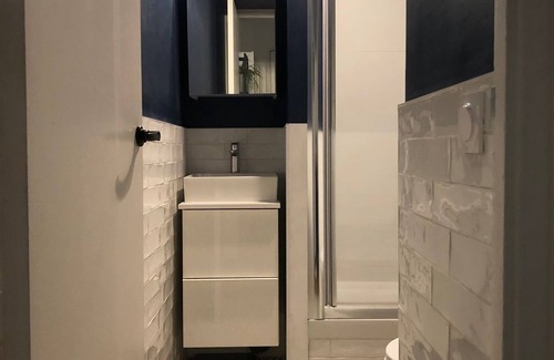 Charonne Apartment | Appartement Design Avec Petit Balcon