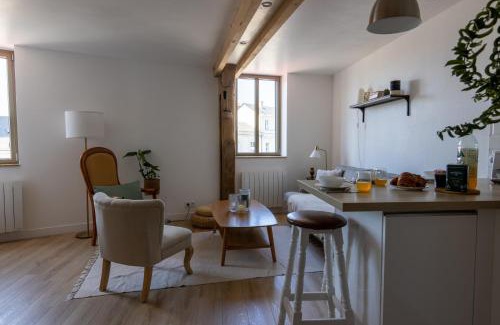 Saumur Apartment | APPARTEMENT DUPLEX SAUMUR CENTRE, refait à neuf, à proximité du château
