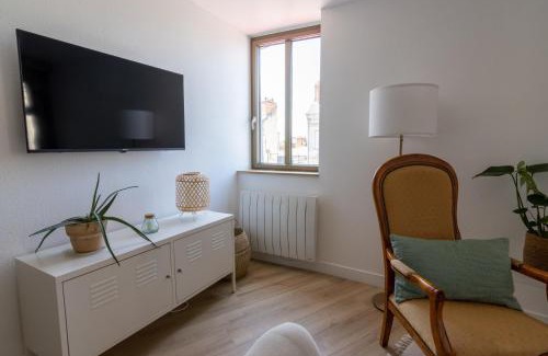 Saumur Apartment | APPARTEMENT DUPLEX SAUMUR CENTRE, refait à neuf, à proximité du château