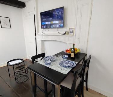 Vitre Apartment | Appartement EMILiA Centre ville
