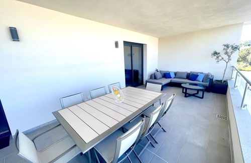 Pietrosella Apartment | Appartement en Corse Avec vue sur la mer & sur les Îles Sanguinaires
