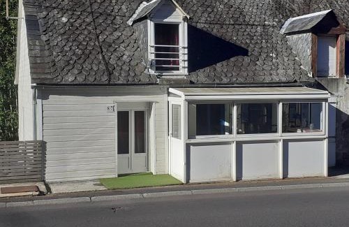 Mont-Dore Apartment | APPARTEMENT EN DUPLEX " LA DORDOGNE" dans maison individuelle