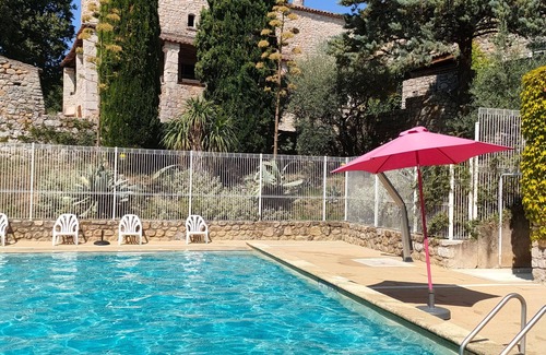 Casteljau Condo | Appartement en Pleine Nature! Accès Piscine