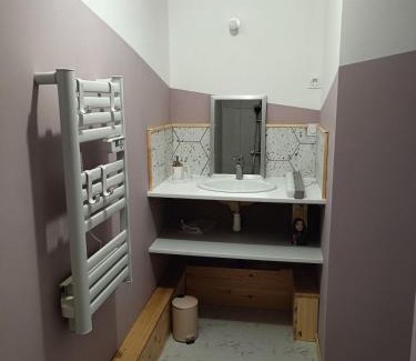 Aydat Apartment | Appartement en RC au bord du lac