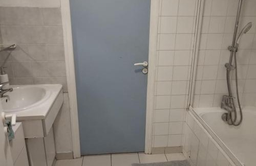 Mantes-la-Ville Apartment | appartement entier 2 chambres