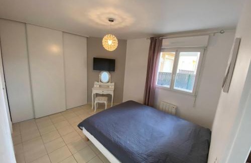 Peret Apartment | Appartement entre lac et mer avec piscine