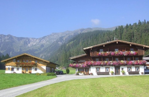 Achenkirch Apartment | Appartement Enzian - Appartements Schrambacherhof