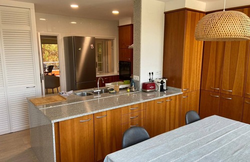 Gava Apartment | Appartement Familial, 300m de la Plage, Location au Mois