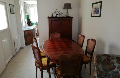 Merlimont-Plage Apartment | Appartement Familial au RDC, Cour Sud, Parking, à 300m Plage - 2 Chambres, WiFi, Animaux OK - FR-1-376-107