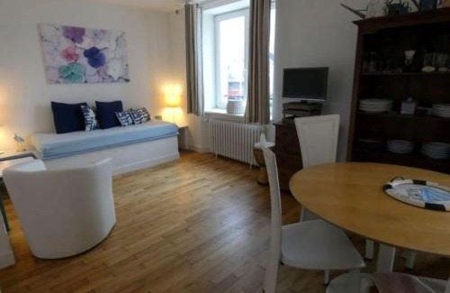 Loctudy Apartment | appartement fleurs
