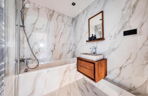 Republique–Point-du-Jour Apartment | Appartement Luxe 3 Chambres Lits Doubles 6 Personnes - Proche Paris 16, Parc des Princes, Roland-Garros