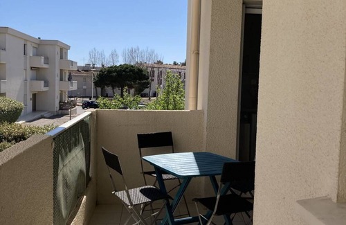 Les Arenes Apartment | Appartement T2 Lumineux et Moderne Avec Parking - 4voil245 -