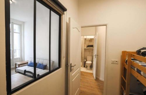 La Celle-sous-Gouzon Apartment | Appartement tout équipé 5 couchages proche Hôpital Européen