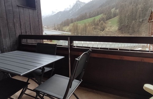 Molines-en-Queyras Apartment | Appartement 4/6 Pers au Pied des Pistes Toutes Saisons