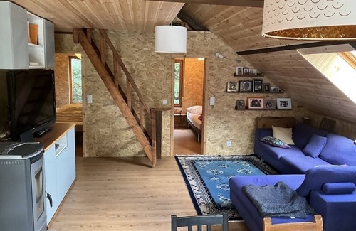 Molines-en-Queyras Apartment | Appartement Neuf 2eme Étage Confortable et Spacieux Dans une Chalet Familiale