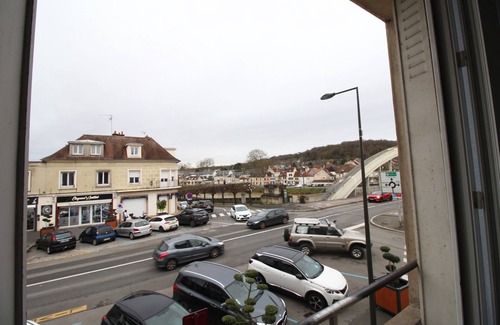 Pont-Sainte-Maxence Apartment | Appartement Duplex aux Bords de Loise