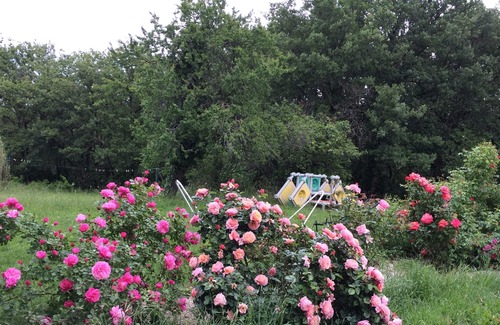La Begude-de-Mazenc Apartment | Appartement Renové Dans Maison de Campagne en Plein Coeur de la Drôme Provençale