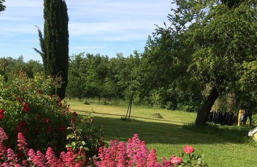 La Begude-de-Mazenc Apartment | Appartement Renové Dans Maison de Campagne en Plein Coeur de la Drôme Provençale