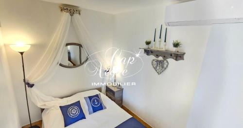 Rayol-Canadel-sur-Mer Apartment | Appartement T2 vue mer à 600 m de la plage du Canadel