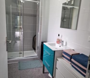 Saint-Martin-d'Uriage Apartment | Appartement rez de jardin