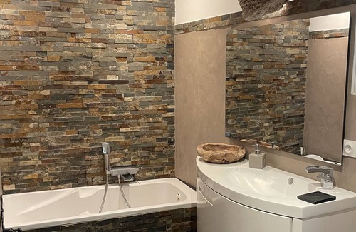 Pietranera Apartment | Appartement vue mer à Proximité du Centre Ville et des Plages