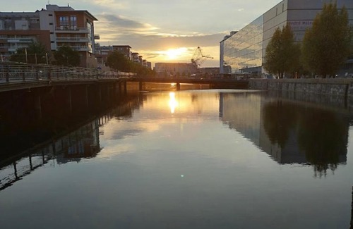 Neudorf Ouest Apartment | Appartement haut standing F2 Rivetoile Strasbourg centre parking gratuit terrasse