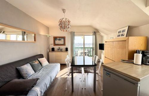 Kerroch Apartment | Appartement idéal face mer Tout à pied