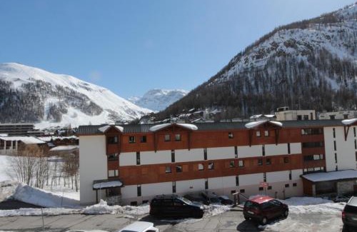 Le Cret Apartment | Appartement intime et confortable avec balcon sud à Val-d'Isère - FR-1-694-115