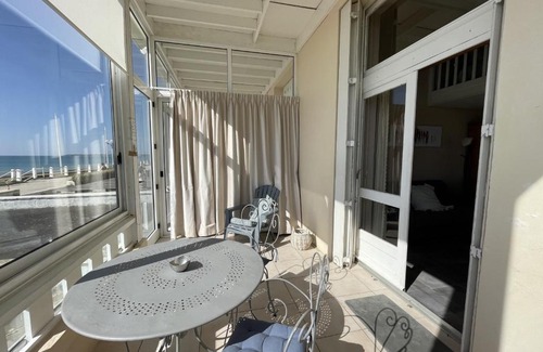 Jullouville Apartment | Appartement Jullouville, 2 pièces, 5 personnes - FR-1-361-48