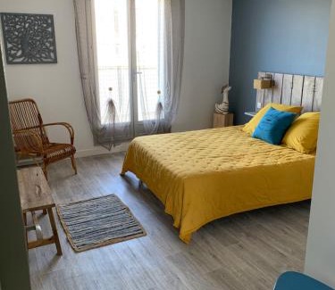 Gruissan Apartment | Appartement la corde a linge Gruissan village avec terrasses
