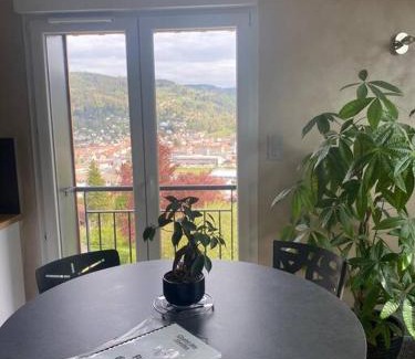 Gerardmer Apartment | appartement la fleur d'abeille avec une belle vue et spa