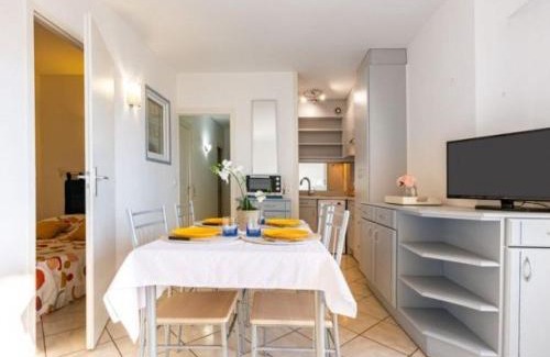 Vaux-sur-Mer Apartment | Appartement la Galerne Royan-Pontaillac - plage casino