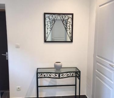 La Tour-du-Pin Apartment | Appartement la Gare