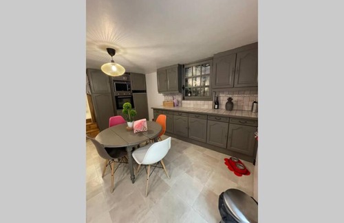 Sezanne Apartment | Appartement «La vie est belle» au cœur de Sézanne