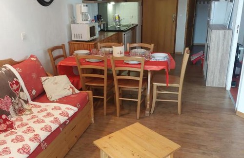 Orcieres-Merlette Apartment | Appartement labéllisé aux pieds des pistes agrée PMR 6 personnes