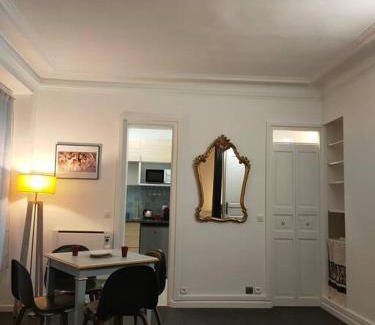 Montmartre Apartment | Appartement les Abbesses